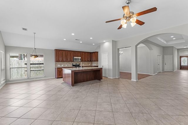 13703 Evening Wind Drive, Pearland, TX 77584