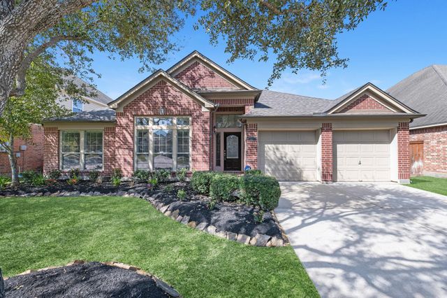 13703 Evening Wind Drive, Pearland, TX 77584