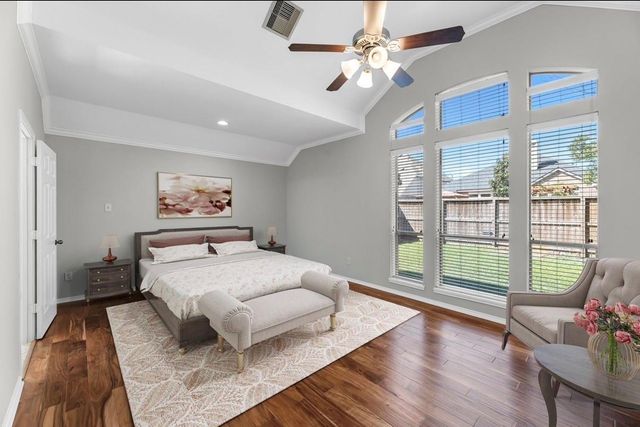 13703 Evening Wind Drive, Pearland, TX 77584