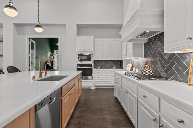 1713 Waterlilly River Lane, League City, TX 77573