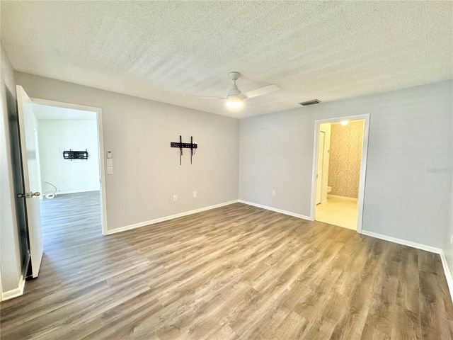 4004 CYPRESS LNDG S, Winter Haven, FL 33884