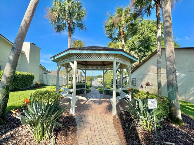 4004 CYPRESS LNDG S, Winter Haven, FL 33884