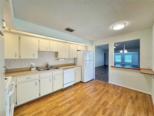 4004 CYPRESS LNDG S, Winter Haven, FL 33884