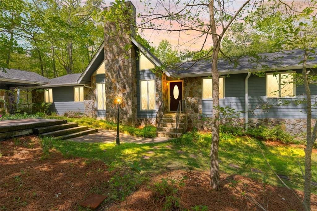 175 Flat Creek Court, Fayetteville, GA 30214