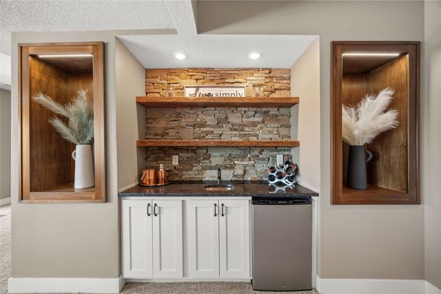 570 Whistling Court, Waukee, IA 50263