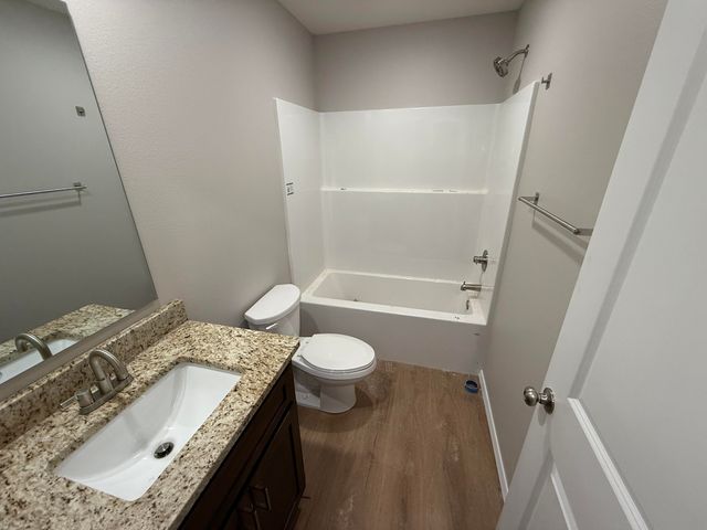 3462 N Ohara Avenue, Springfield, MO 65803