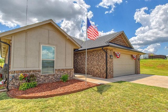 3713 King Arthur Court, Newcastle, OK 73065