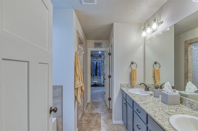 3713 King Arthur Court, Newcastle, OK 73065