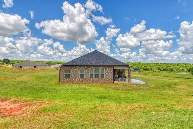 3713 King Arthur Court, Newcastle, OK 73065