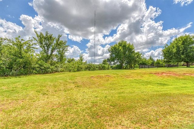 3713 King Arthur Court, Newcastle, OK 73065