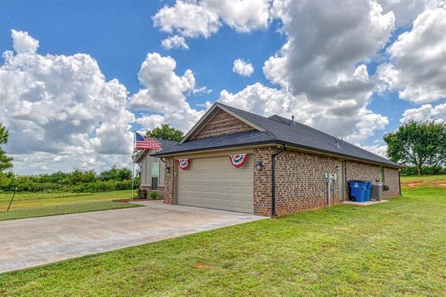 3713 King Arthur Court, Newcastle, OK 73065