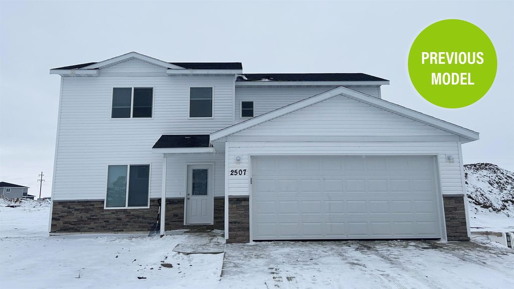 2325 23rd Ave NW Eisenhower, Minot, ND 58703