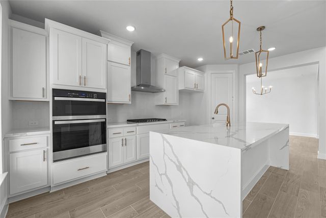8124 Royal Mint CV, Lago Vista, TX 78645