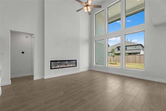 8124 Royal Mint CV, Lago Vista, TX 78645