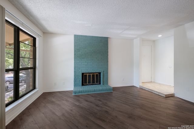 11843 Braesview Apt 1614, San Antonio, TX 78213