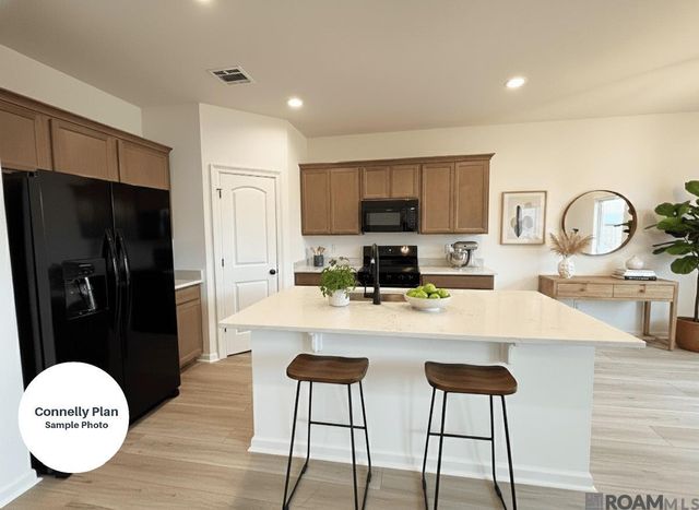 2290 Sherri's Way, Port Allen, LA 70767