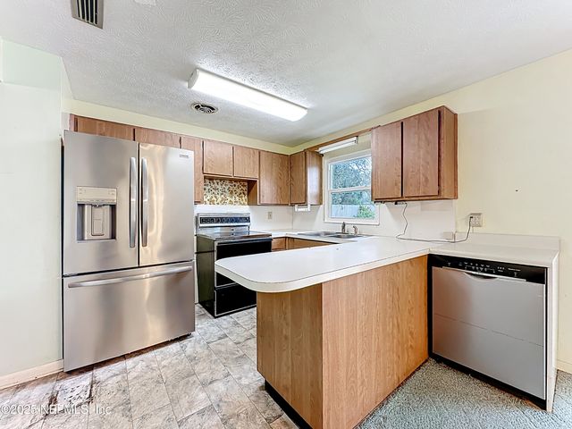 8157 GALAXIE Drive, Jacksonville, FL 32244