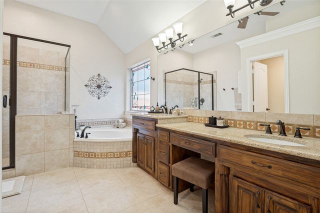 3921 Parker Oaks Drive, Arlington, TX 76016