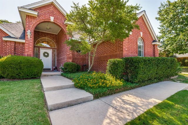 3921 Parker Oaks Drive, Arlington, TX 76016