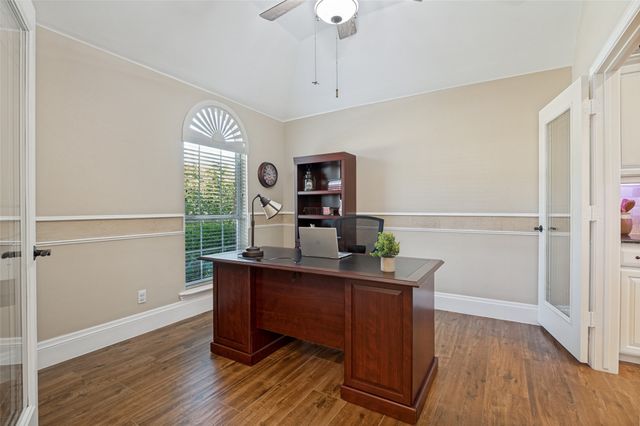 3921 Parker Oaks Drive, Arlington, TX 76016