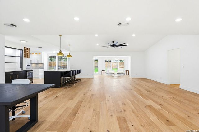 842 Timber, New Braunfels, TX 78130
