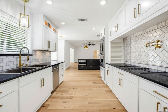 842 Timber, New Braunfels, TX 78130