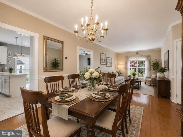 3738 FREEHILL LN, Fairfax, VA 22033