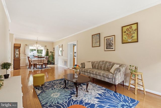 3738 FREEHILL LN, Fairfax, VA 22033