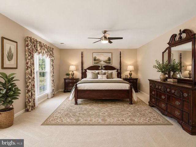 3738 FREEHILL LN, Fairfax, VA 22033