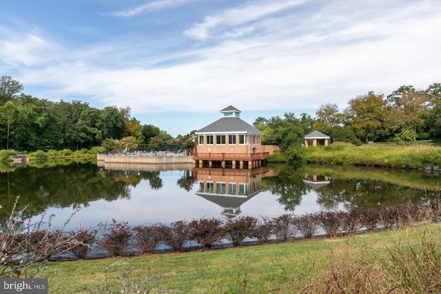 3738 FREEHILL LN, Fairfax, VA 22033