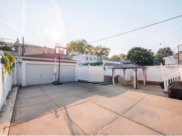 77-64 79th Street, Glendale, NY 11385