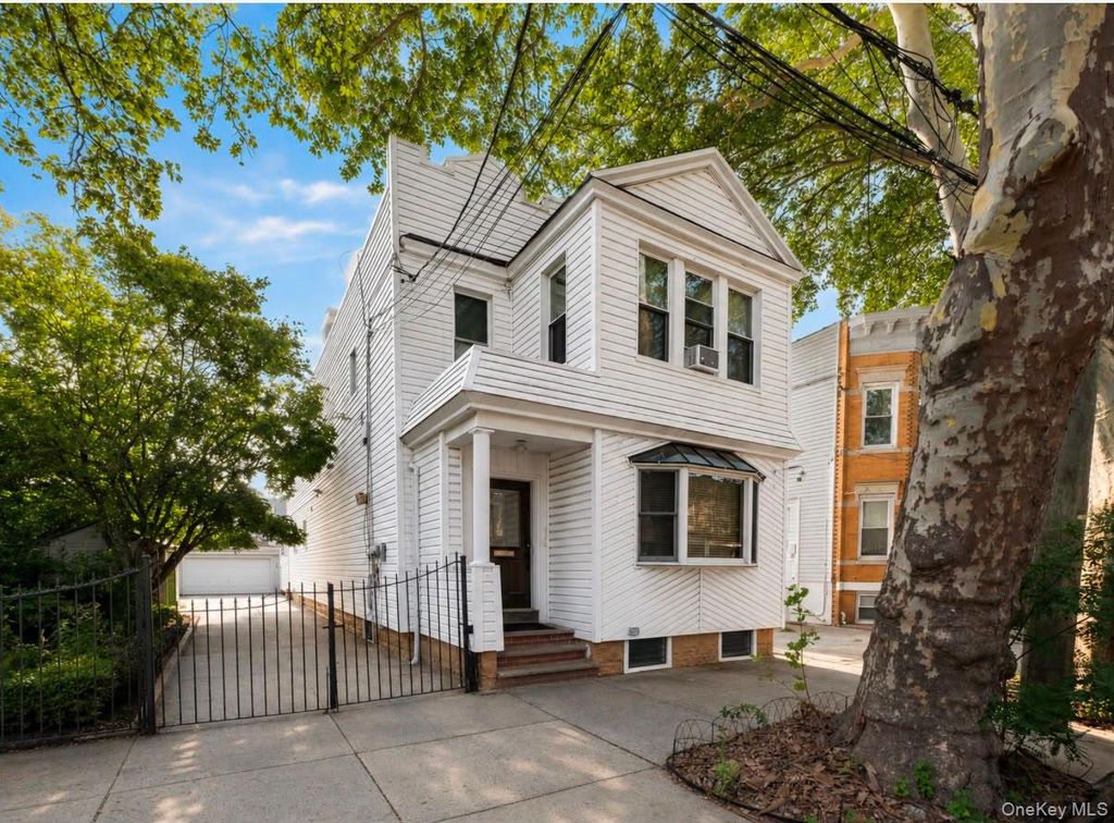 77-64 79th Street, Glendale, NY 11385 — exterior