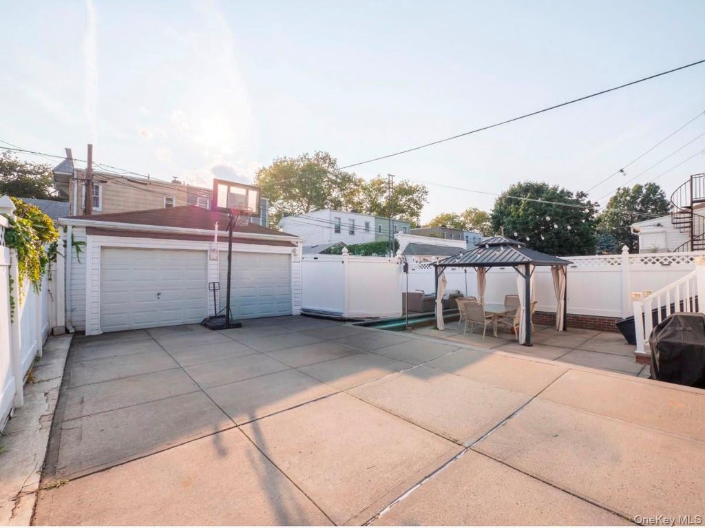 77-64 79th Street, Glendale, NY 11385 — photo 3