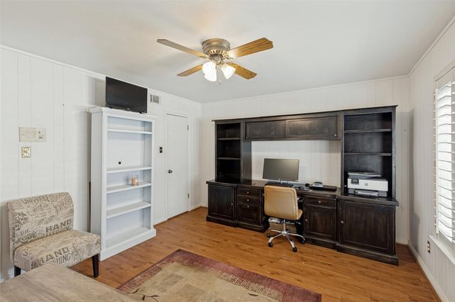 807 Longview Drive, Sugar Land, TX 77478