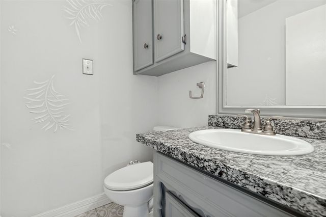 807 Longview Drive, Sugar Land, TX 77478