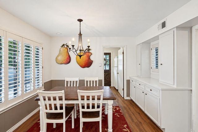 807 Longview Drive, Sugar Land, TX 77478