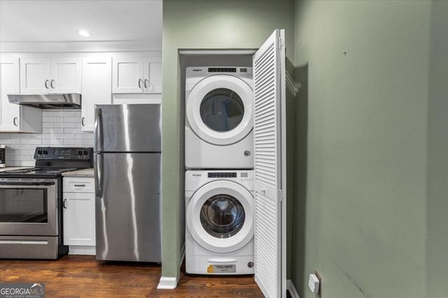 144 Woodmere Square NW, Atlanta, GA 30327