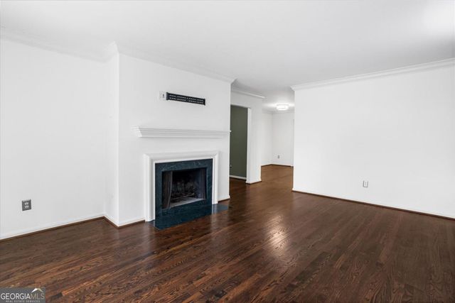 144 Woodmere Square NW, Atlanta, GA 30327