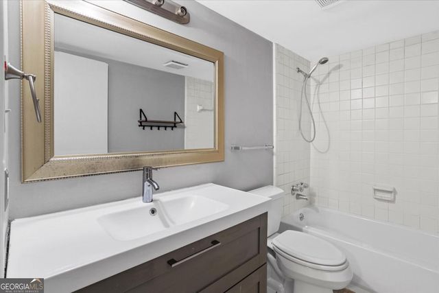 144 Woodmere Square NW, Atlanta, GA 30327