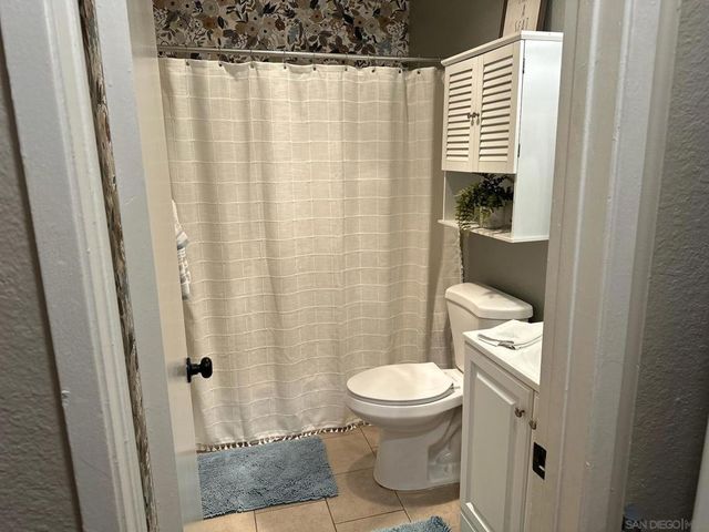 425 Autumn Dr 25, San Marcos, CA 92069