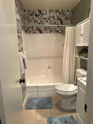 425 Autumn Dr 25, San Marcos, CA 92069