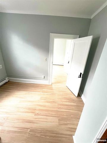 193 President Street 9, Passaic, NJ 07055