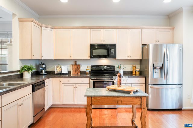 2440 BARGAMIN ORCHARD LN, Crozet, VA 22932