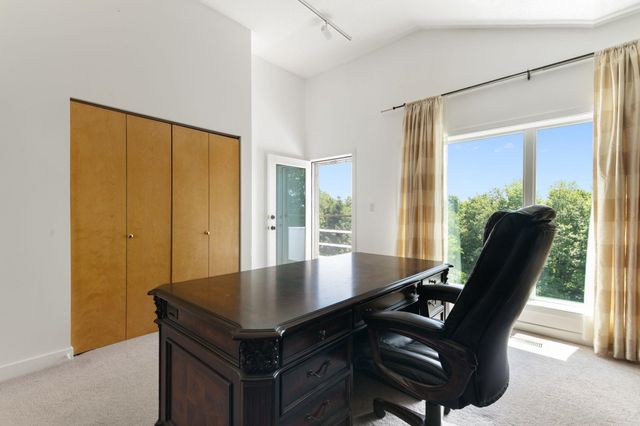 21 Pheasant Hill Road, Keene, NH 03431