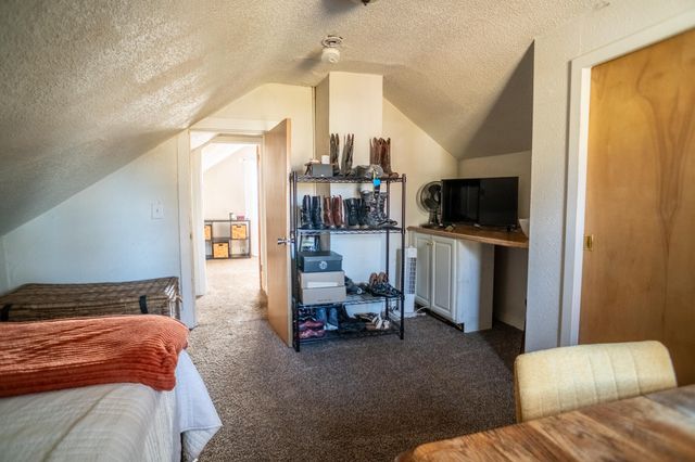 274 6th Avenue, Manistee, MI 49660