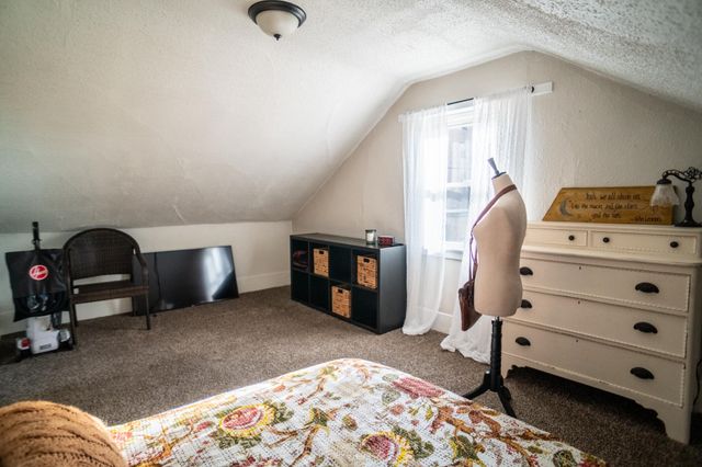 274 6th Avenue, Manistee, MI 49660