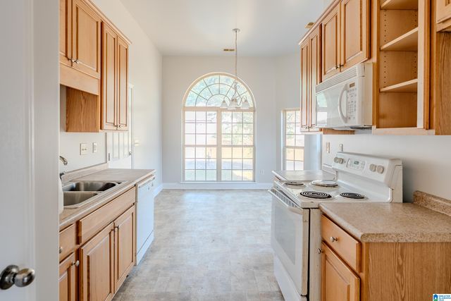 326 IVY HILLS CIRCLE, Calera, AL 35040