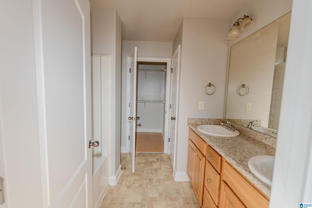 326 IVY HILLS CIRCLE, Calera, AL 35040