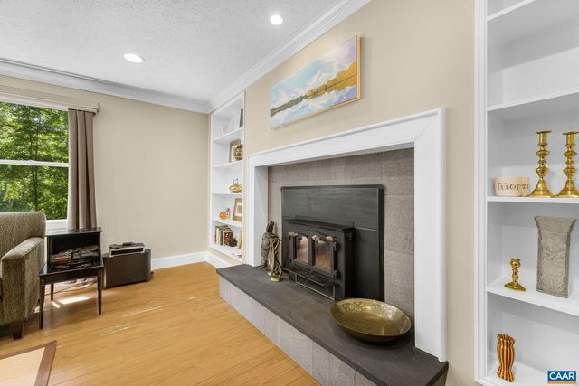 125 VINCENNES RD, Charlottesville, VA 22911