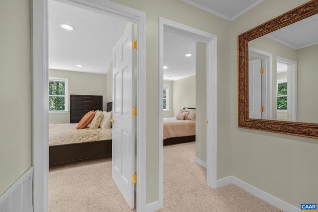 125 VINCENNES RD, Charlottesville, VA 22911